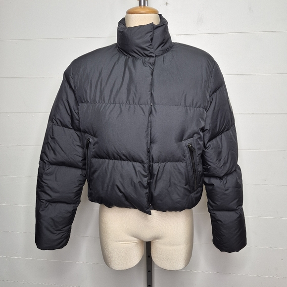 Athleta Summit Cropped Down Puffer Jacket Size XS - Picture 3 of 13